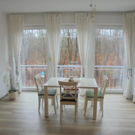 Bernstein 17 公寓 *